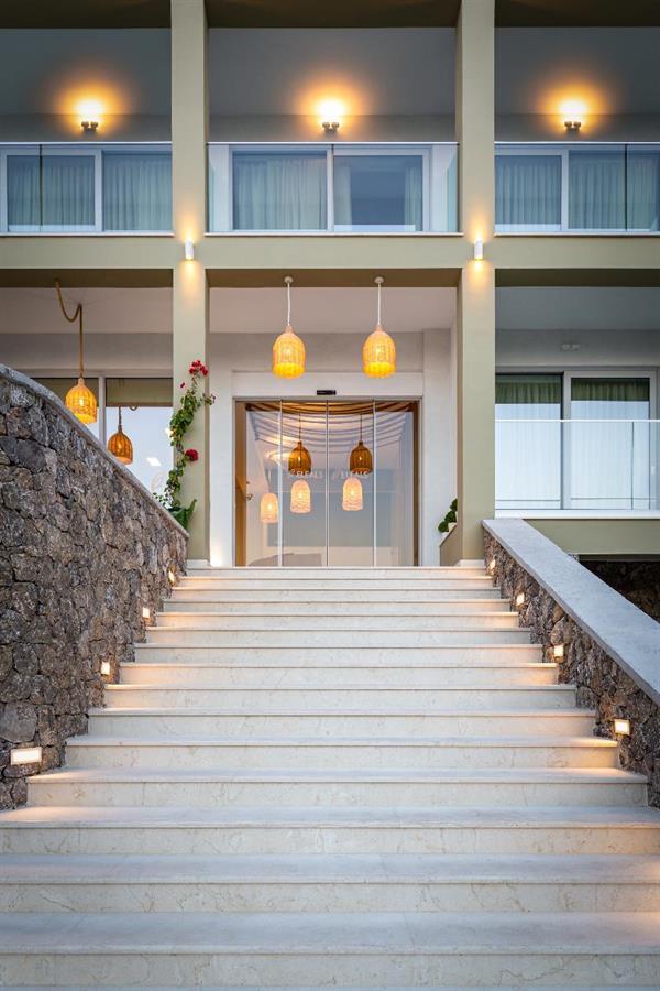 Eleals Boutique Hotel Perama  Eksteriør billede