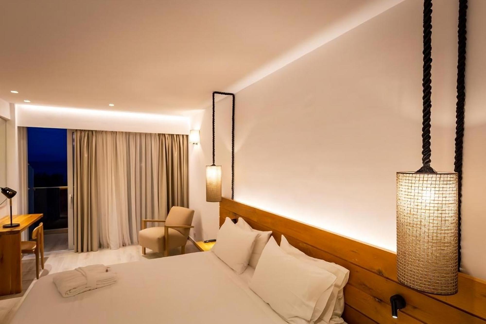 Eleals Boutique Hotel Perama  Eksteriør billede